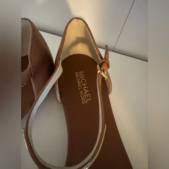 Michael Kors Sandals - Picture 5 of 6